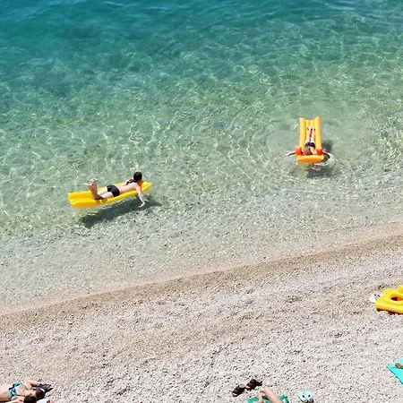 Apartment Apartments By The Sea Podgora, Makarska - 12669