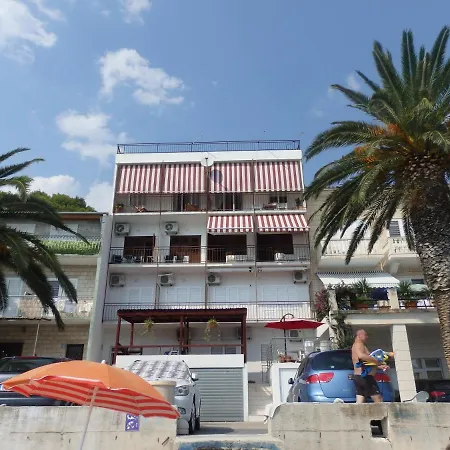 Apartments By The Sea Podgora, Makarska - 12669 *