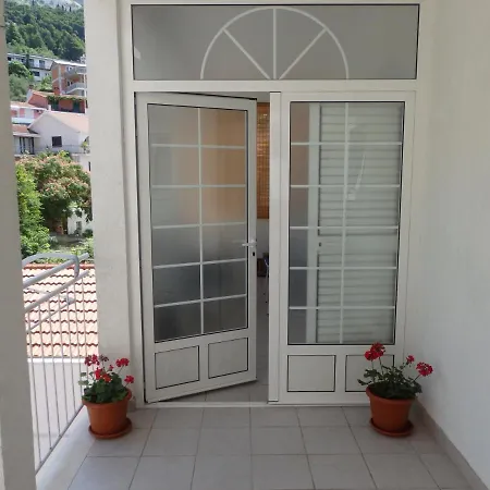 Apartment Apartments By The Sea Podgora, Makarska - 12669 Podgora