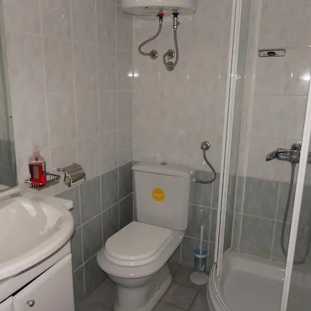 Apartments By The Sea Podgora, Makarska - 12669 *